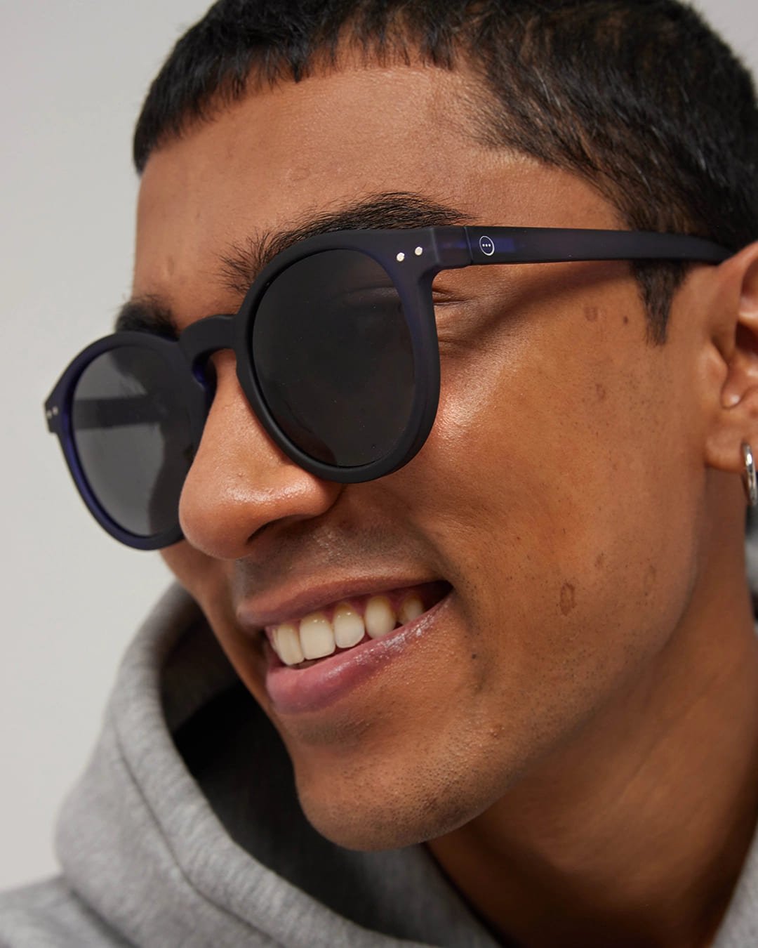 Izipizi M Sunglasses - Bloom Pharmacy