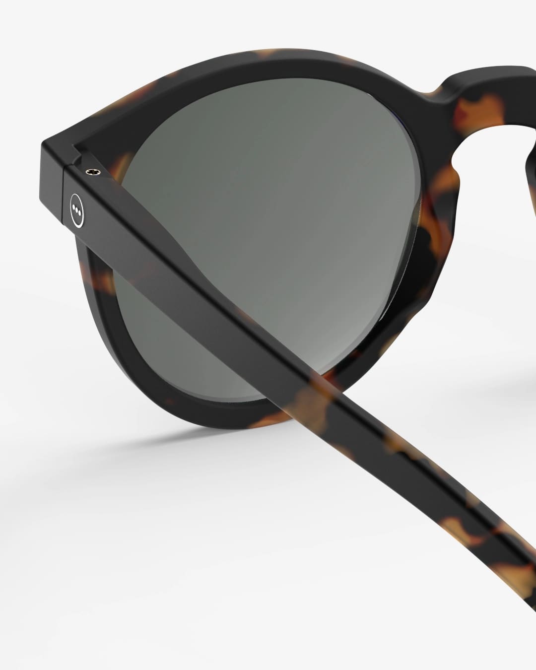 Izipizi M Sunglasses - Bloom Pharmacy
