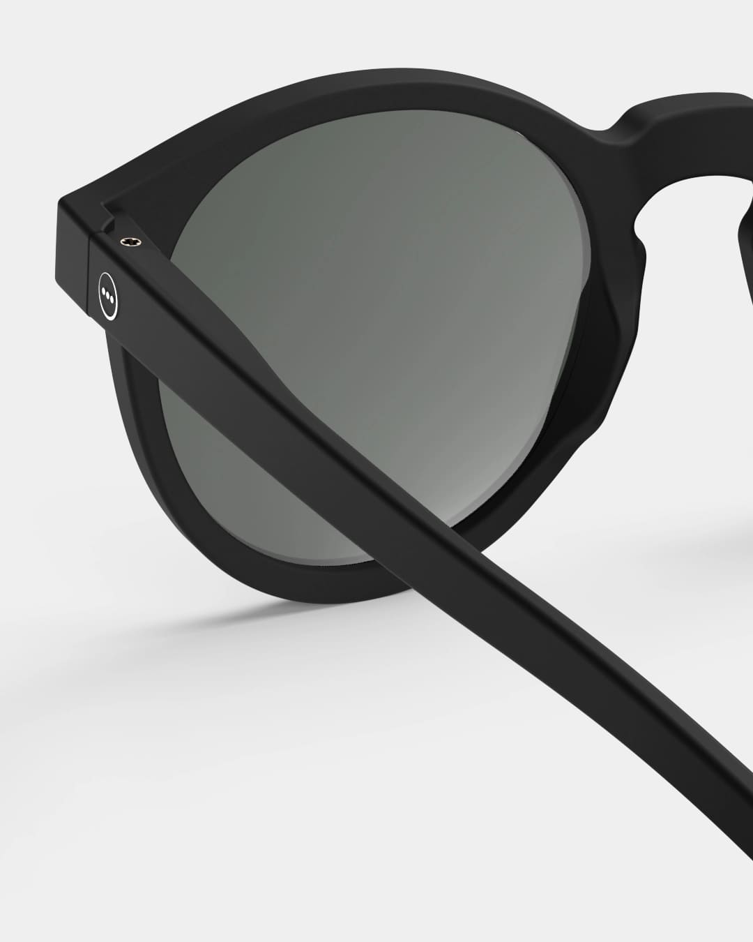 Izipizi M Sunglasses - Bloom Pharmacy