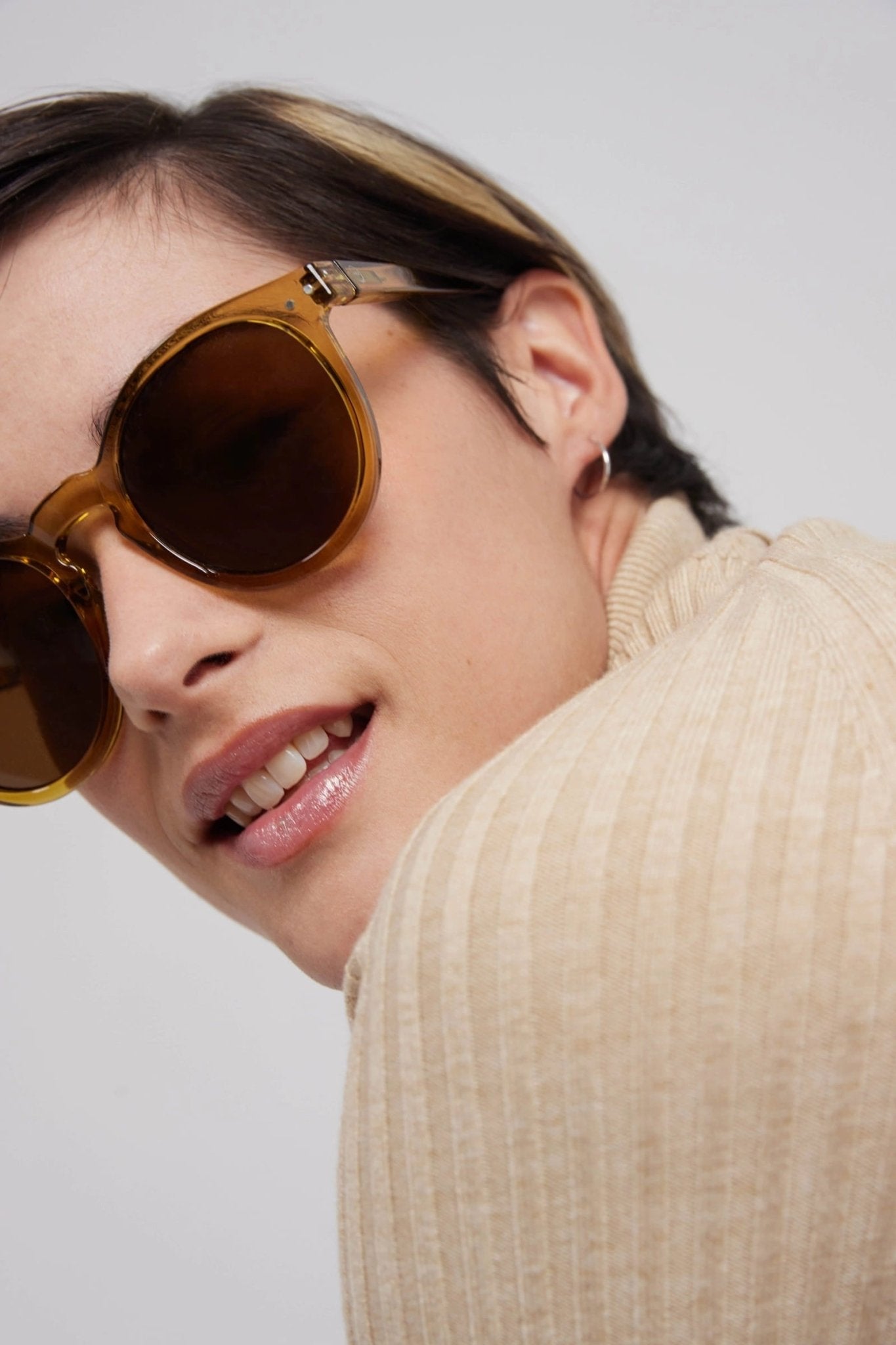 Izipizi M Sunglasses - Bloom Pharmacy